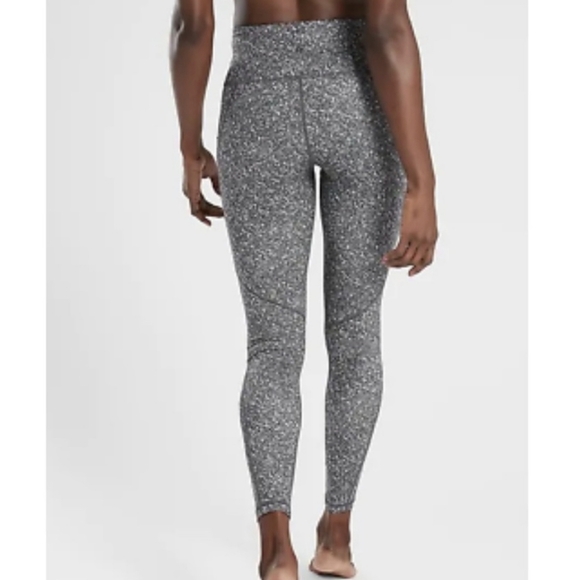 Athleta Salutation Stash Pocket Tight Leggings Pebble Beach XXS - Picture 3 of 11